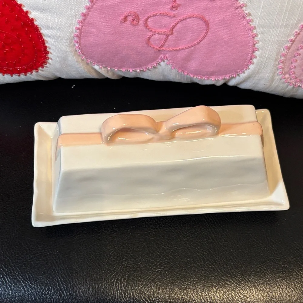 Anthropology Elegant Cream and Pink Ceramic butter dish nwt - Picture 3 of 4